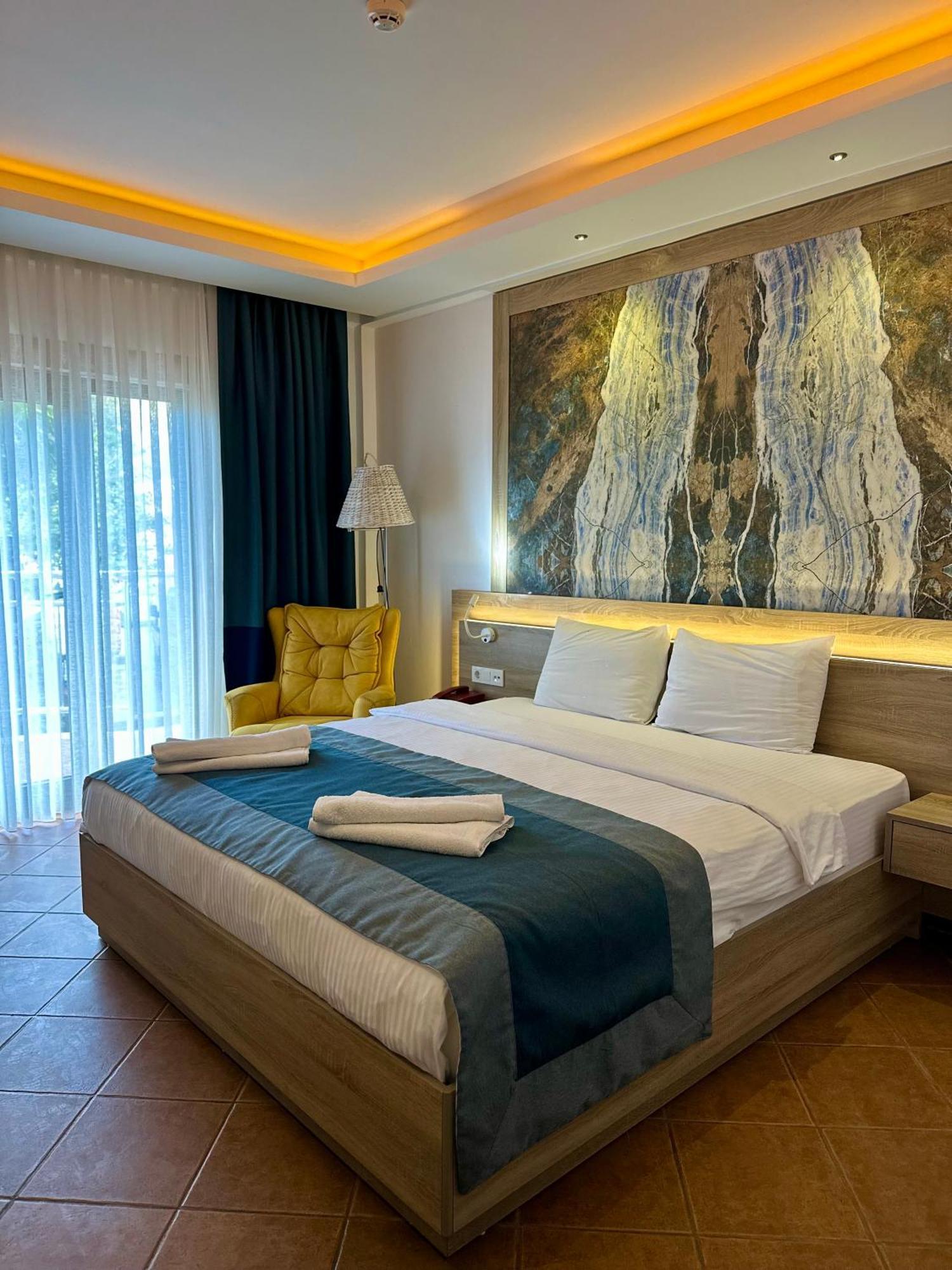 The Kumsal Hotel Oludeniz Bagian luar foto