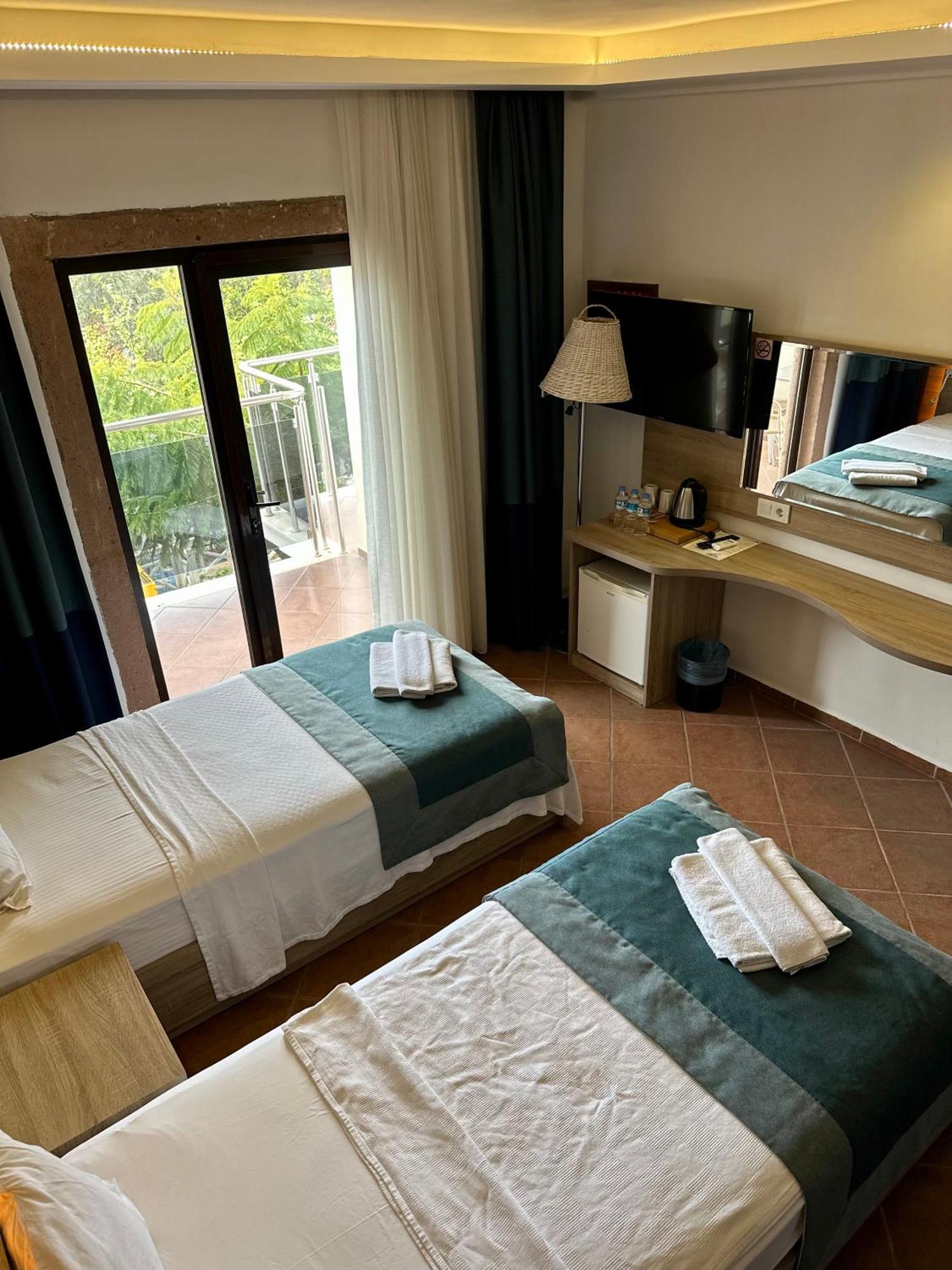 The Kumsal Hotel Oludeniz Bagian luar foto